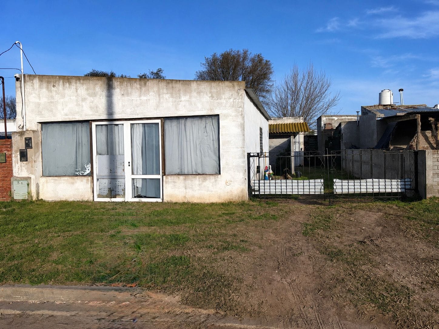 🏡 SRI VENDE | SALÓN COMERCIAL + GALPÓN EN CATRILÓ, LA PAMPA